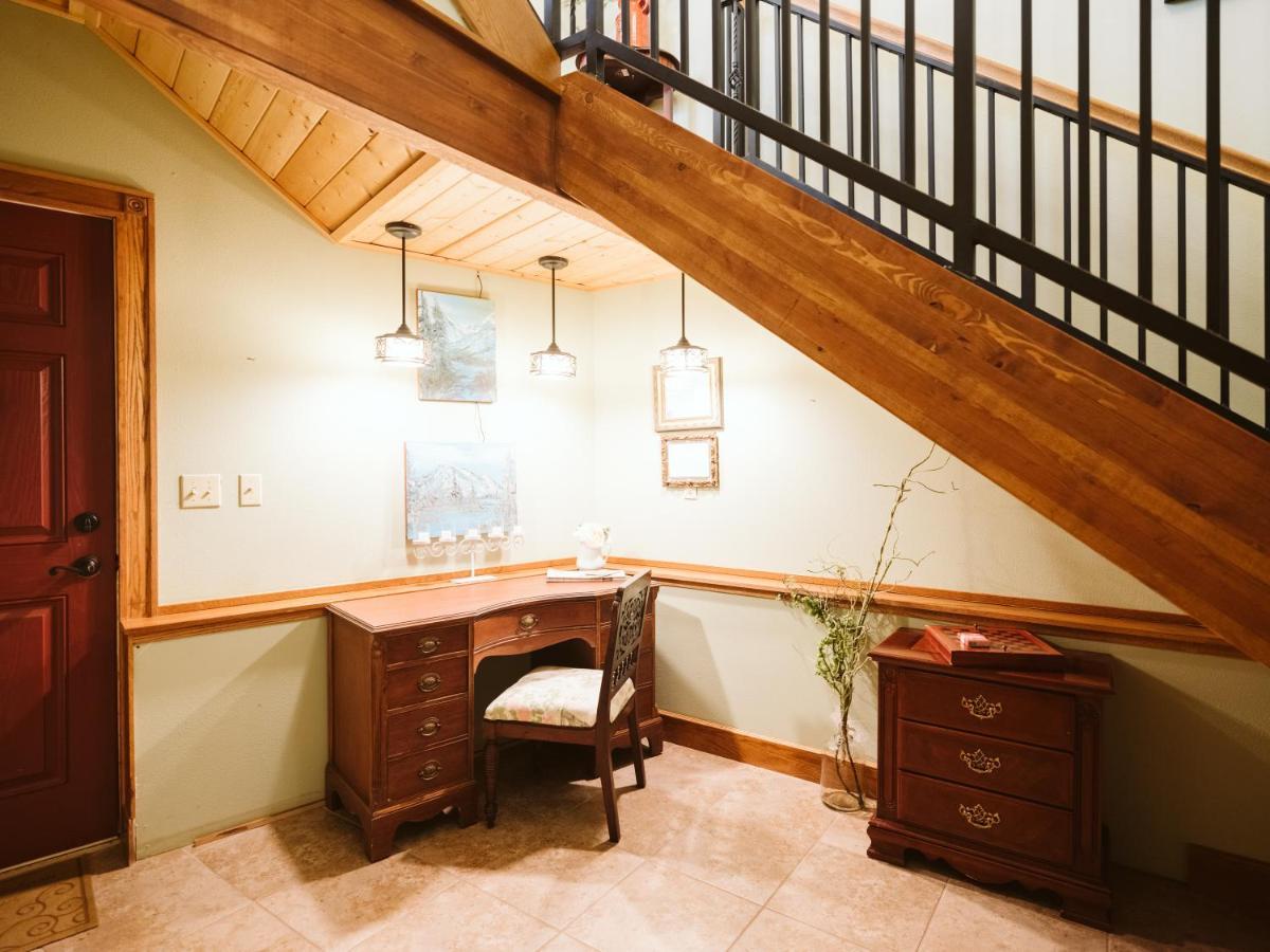 Maria'S Creekside B&B แองเคอเรจ ภายนอก รูปภาพ