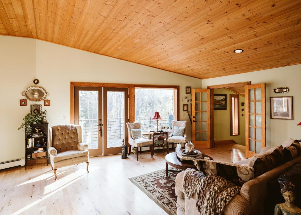 Maria'S Creekside B&B แองเคอเรจ ภายนอก รูปภาพ