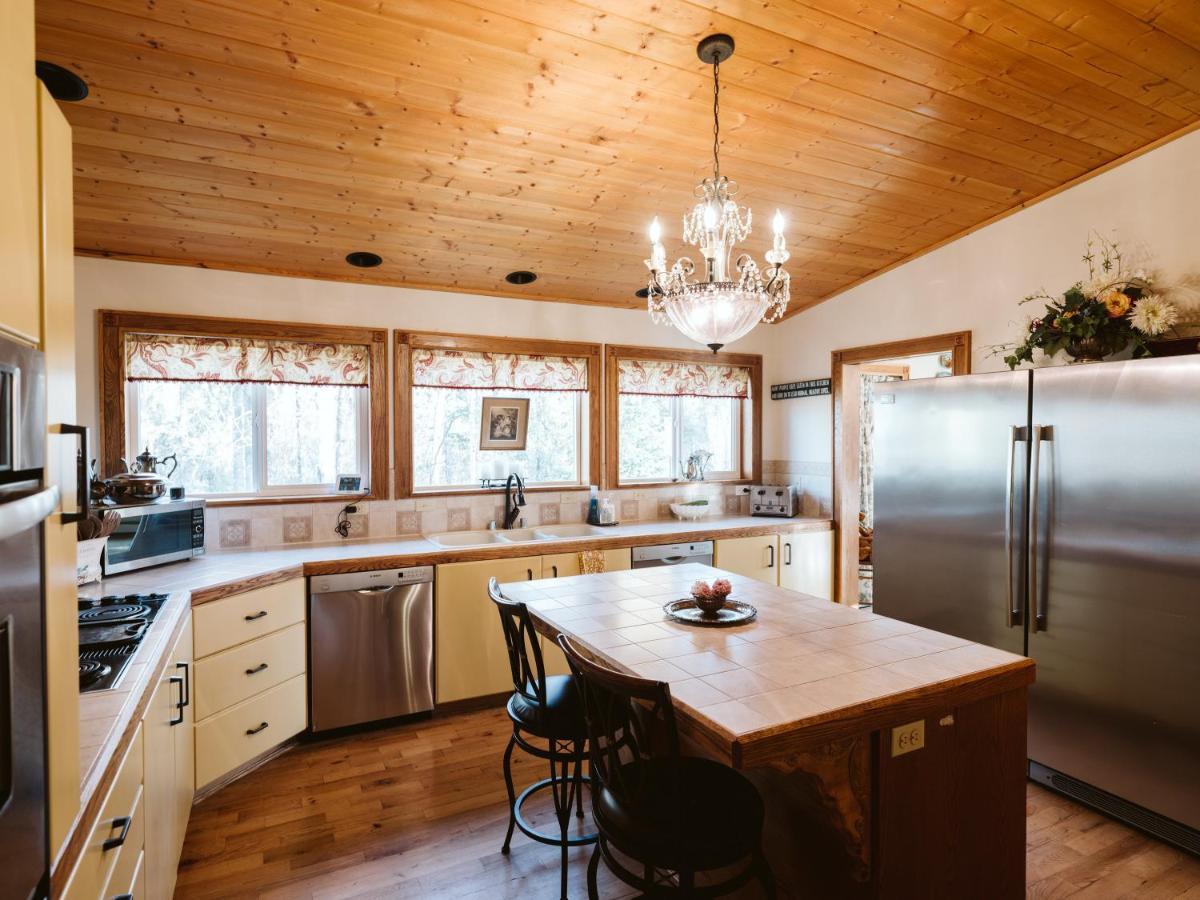 Maria'S Creekside B&B แองเคอเรจ ภายนอก รูปภาพ