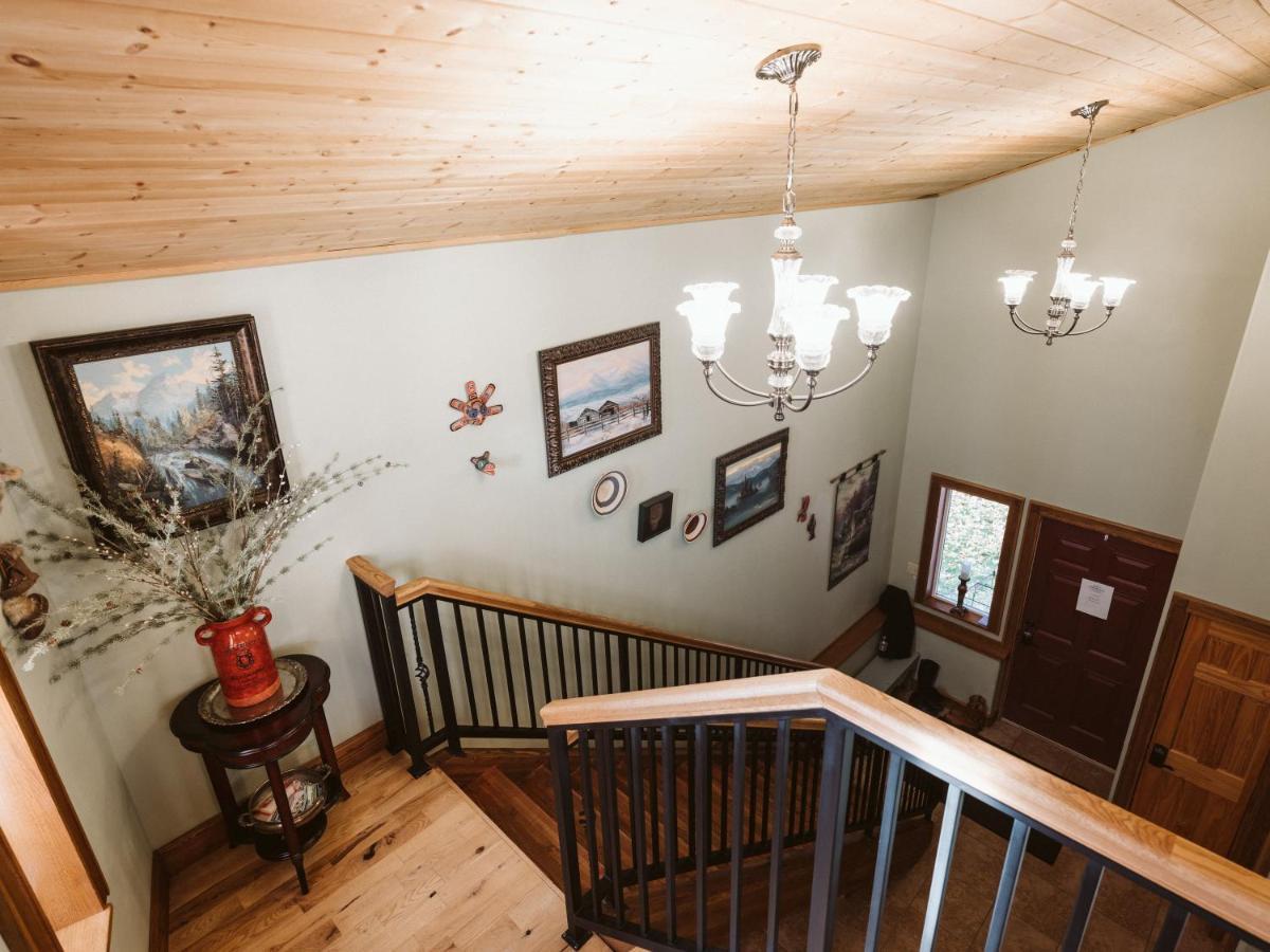 Maria'S Creekside B&B แองเคอเรจ ภายนอก รูปภาพ