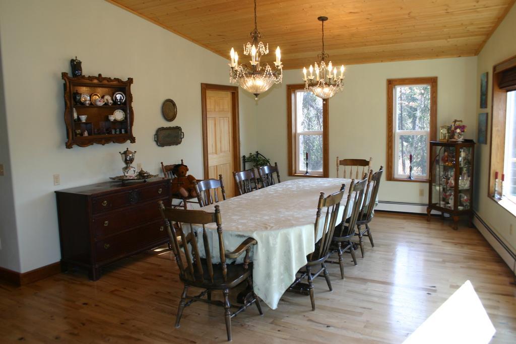 Maria'S Creekside B&B แองเคอเรจ ภายนอก รูปภาพ